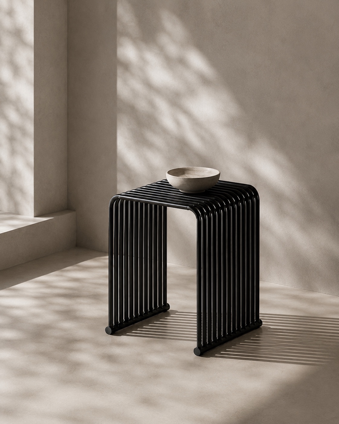 WE FORM SPACE Compact black tubular steel side table